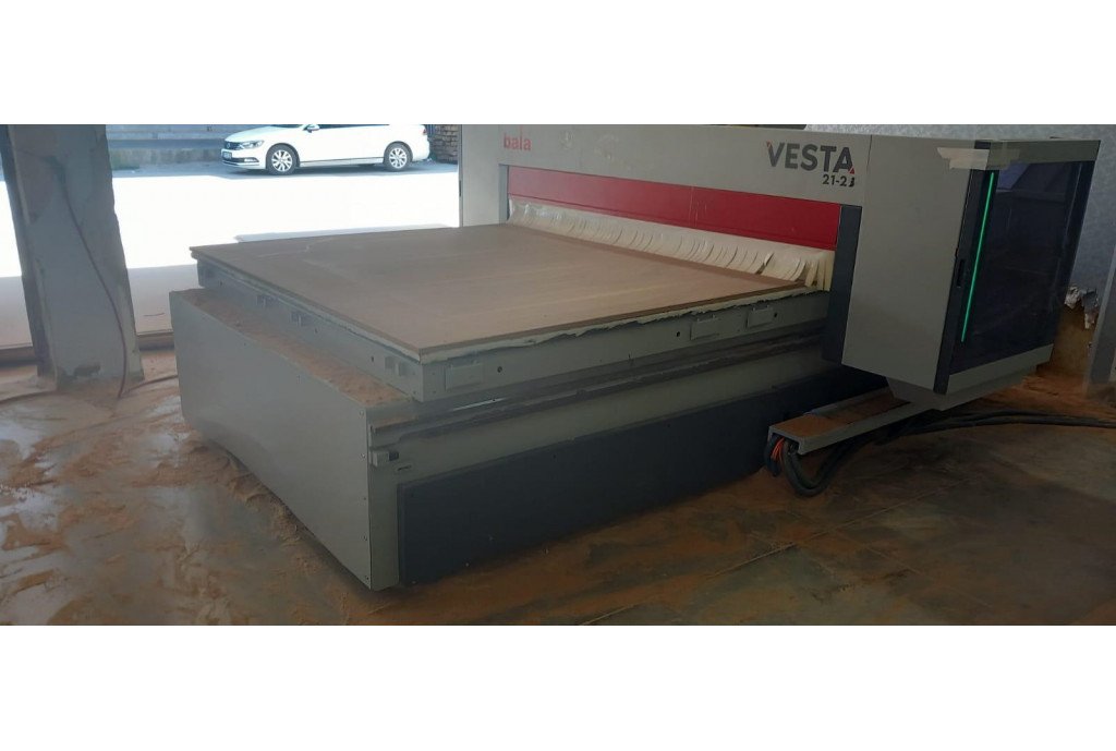 Bala Vesta 210 * 280 Cnc Router Ahşap İşleme Makinesi Bala Vesta 210 * 280 Cnc Router Ahşap İşleme Makinesi