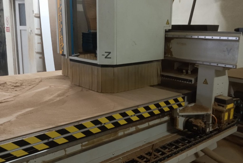 AES 2015 MODEL RAPTOR  AES 2015 MODEL RAPTOR