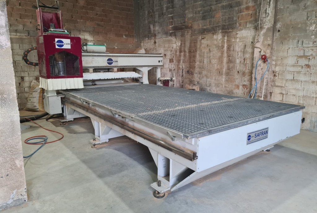 Mooncam 2013 Model Safran